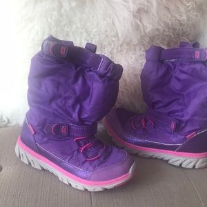 Girls boots